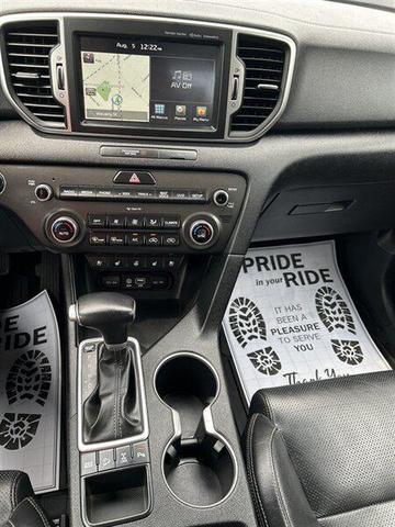 Photo of 2017 Mineral Silver Kia Sportage