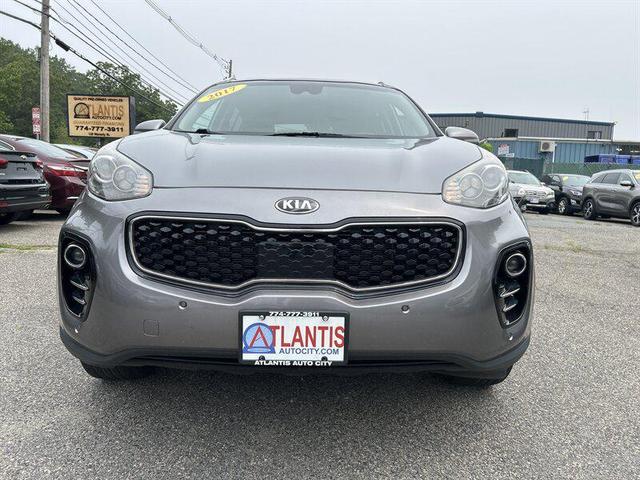 Photo of 2017 Mineral Silver Kia Sportage