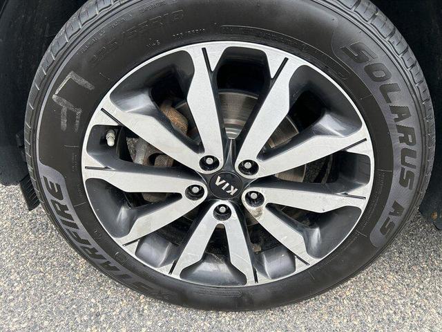 Photo of 2017 Mineral Silver Kia Sportage