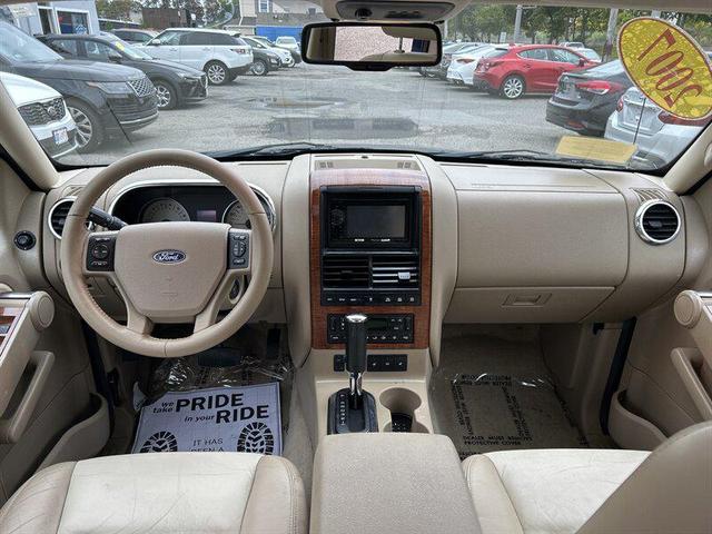 Photo of 2007 Dark Blue Pearl Clearcoat Metallic Ford Explorer