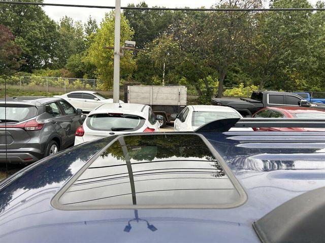 Photo of 2007 Dark Blue Pearl Clearcoat Metallic Ford Explorer