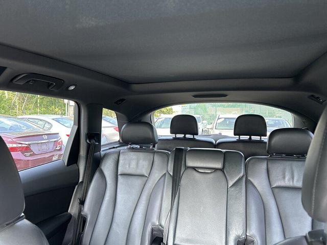 Photo of 2017 Night Black Audi Q7