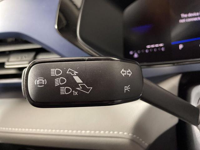 Photo of 2024 Deep Black Pearl Effect Volkswagen Taos