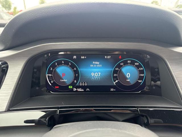 Photo of 2025 Silver Mist Metallic Volkswagen Atlas Cross Sport