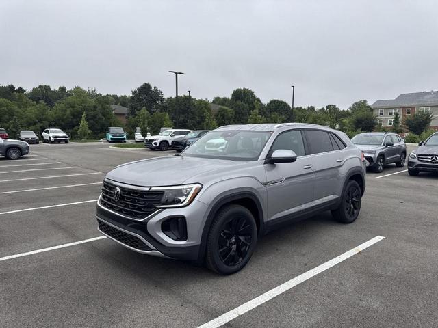 Photo of 2025 Silver Mist Metallic Volkswagen Atlas Cross Sport