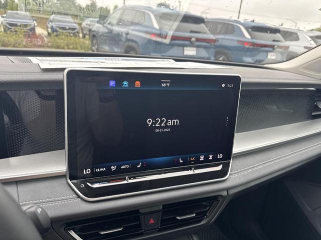 Photo of 2025 Platinum Gray Metallic Volkswagen Tiguan