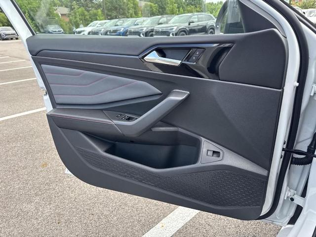Photo of 2025 Pure White W/Black Roof Volkswagen Jetta GLI