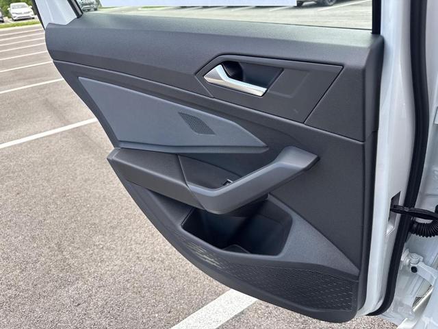 Photo of 2025 Pure White W/Black Roof Volkswagen Jetta GLI