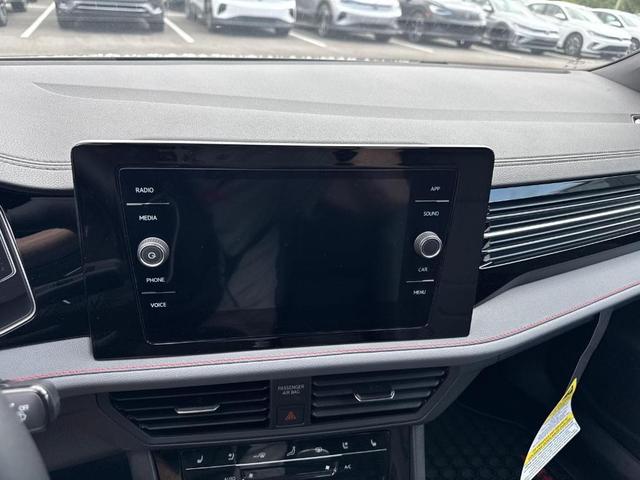 Photo of 2025 Pure White W/Black Roof Volkswagen Jetta GLI