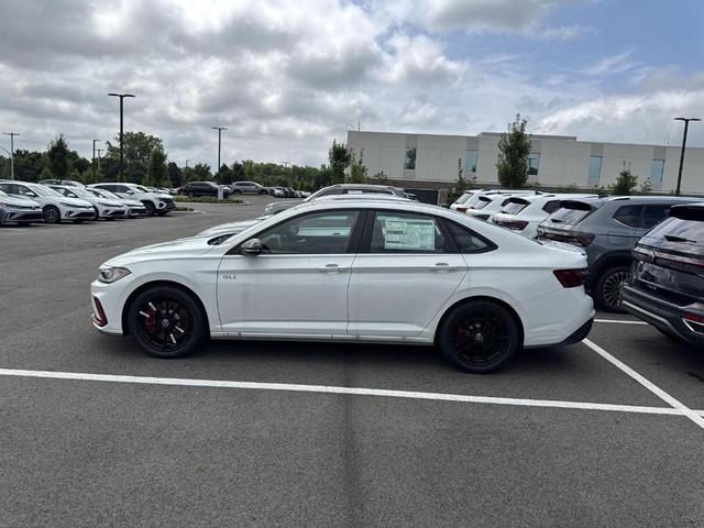 Photo of 2025 Pure White W/Black Roof Volkswagen Jetta GLI
