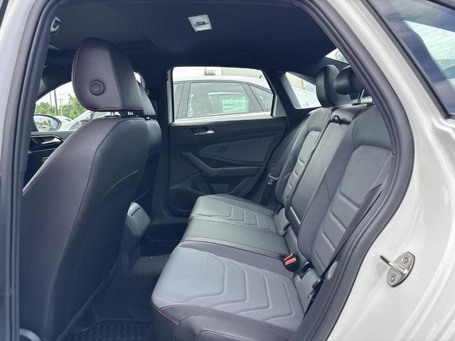 Photo of 2025 Pure White W/Black Roof Volkswagen Jetta GLI