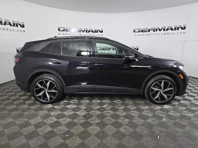 Photo of 2023 Deep Black Pearl Effect Volkswagen ID.4