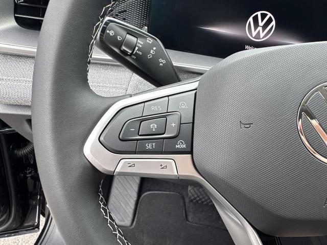 Photo of 2025 Deep Black Pearl Effect Volkswagen Tiguan