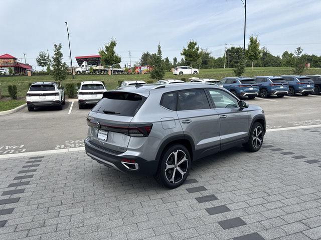 Photo of 2025 Pyrite Silver Metallic Volkswagen Taos
