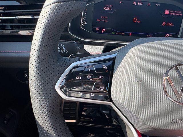 Photo of 2025 Pure White W/Black Roof Volkswagen Jetta GLI