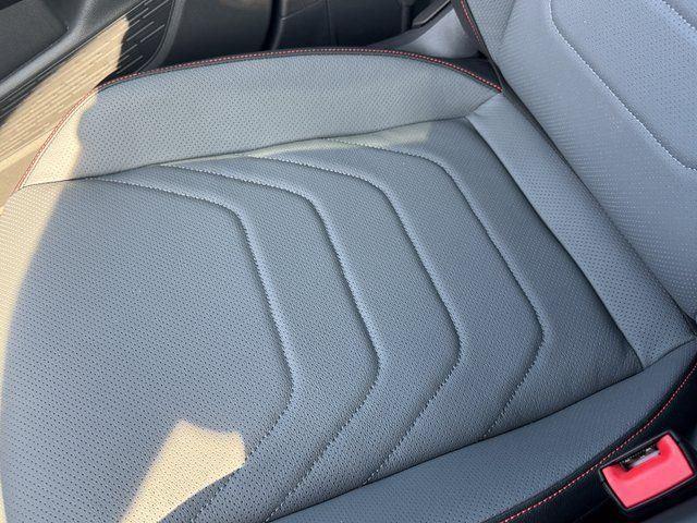 Photo of 2025 Pure White W/Black Roof Volkswagen Jetta GLI