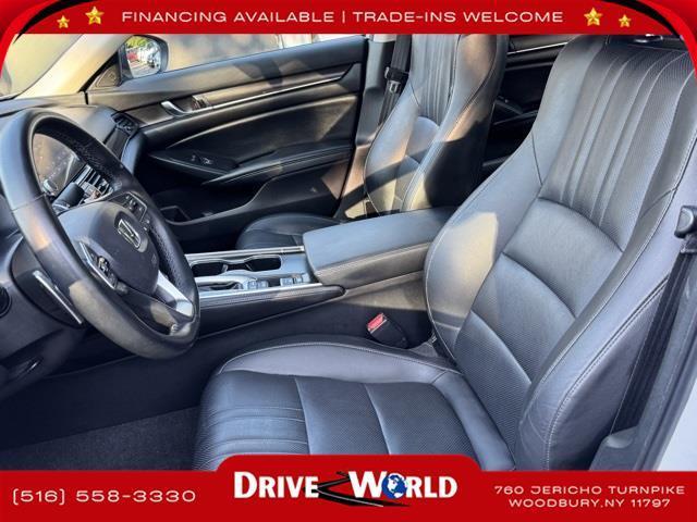 Photo of 2022 Platinum White Pearl Honda Accord
