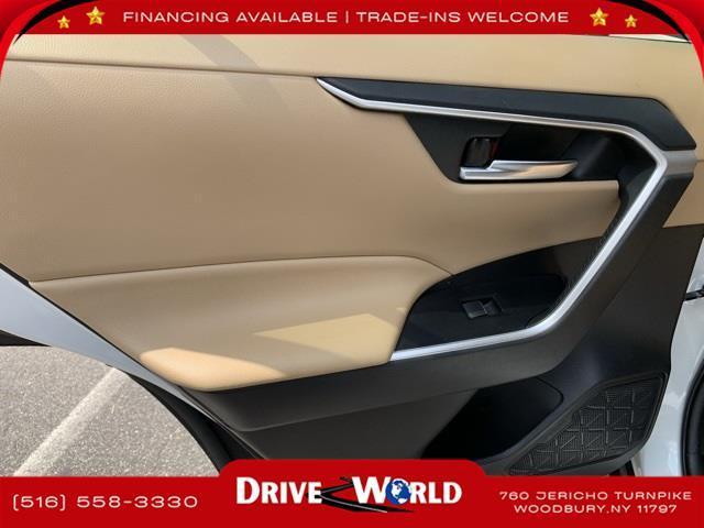 Photo of 2021 Blizzard Pearl Toyota RAV4