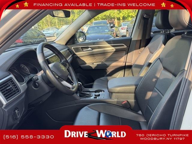 Photo of 2021 Deep Black Pearl Volkswagen Atlas