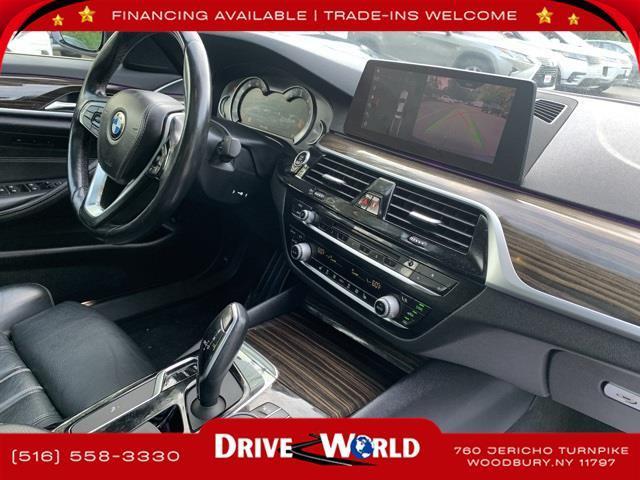 Photo of 2019 Black Sapphire Metallic BMW 530