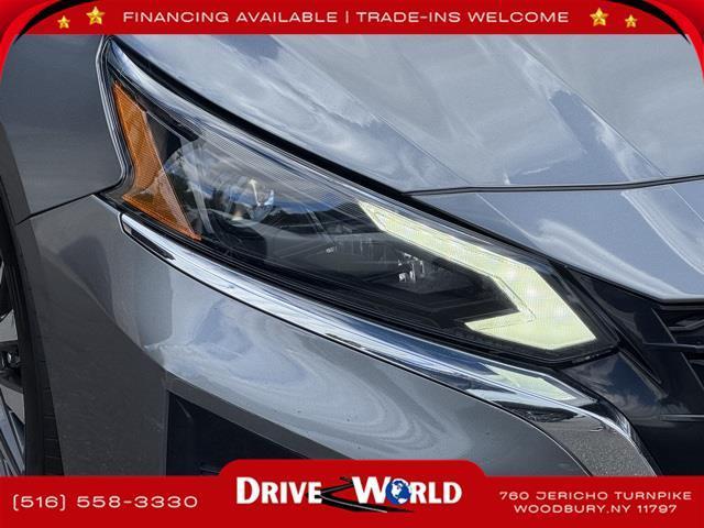 Photo of 2023 Gun Metallic Nissan Altima