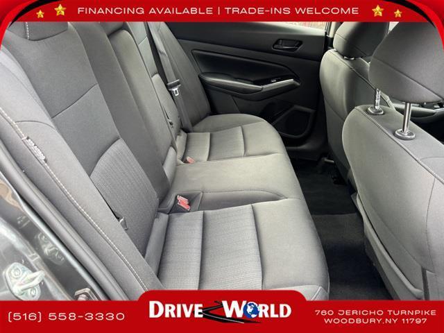 Photo of 2023 Gun Metallic Nissan Altima