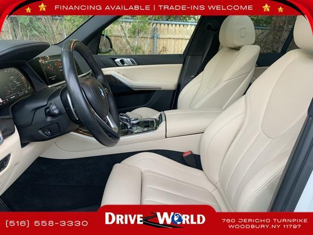 Photo of 2022 White Metallic BMW X5