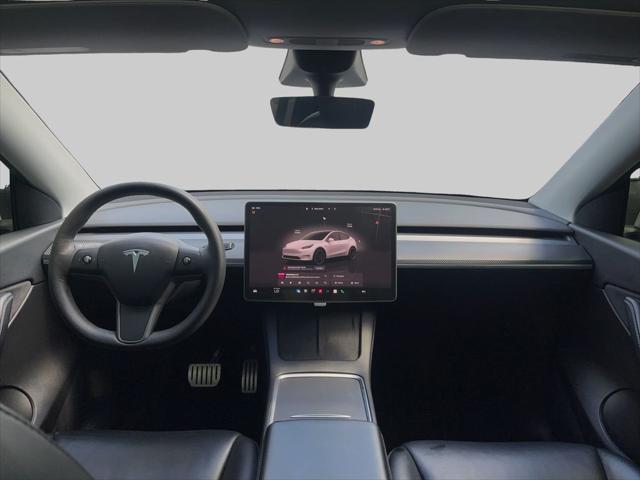 Photo of 2022 Pearl White Multi-Coat Tesla Model Y