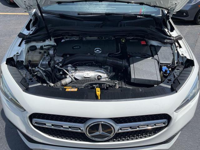 Photo of 2021 White Mercedes-Benz GLA 250