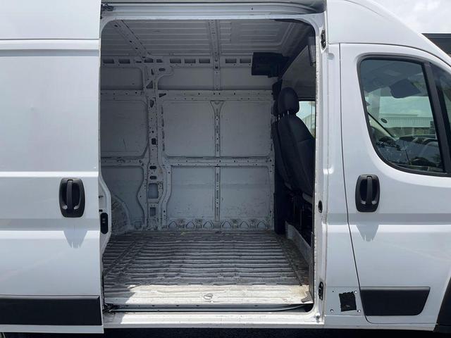 Photo of 2023 Bright White Clearcoat RAM ProMaster 1500