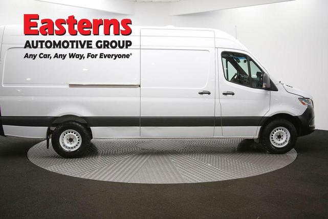 Photo of 2020 White Mercedes-Benz Sprinter 2500