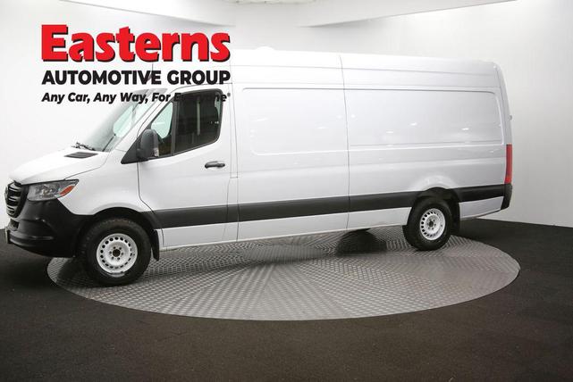 Photo of 2020 White Mercedes-Benz Sprinter 2500