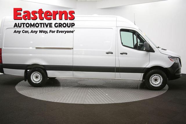Photo of 2020 White Mercedes-Benz Sprinter 2500