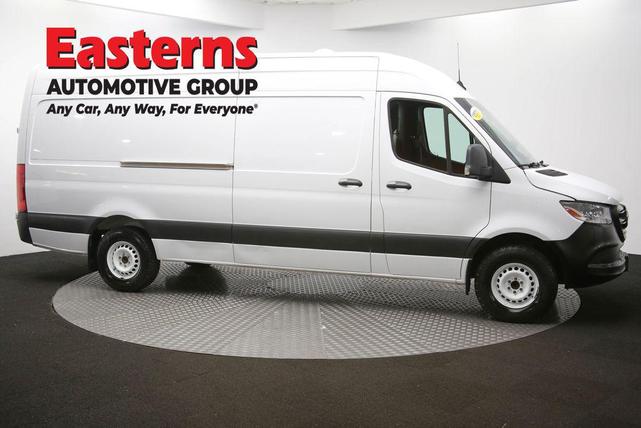 Photo of 2020 White Mercedes-Benz Sprinter 2500