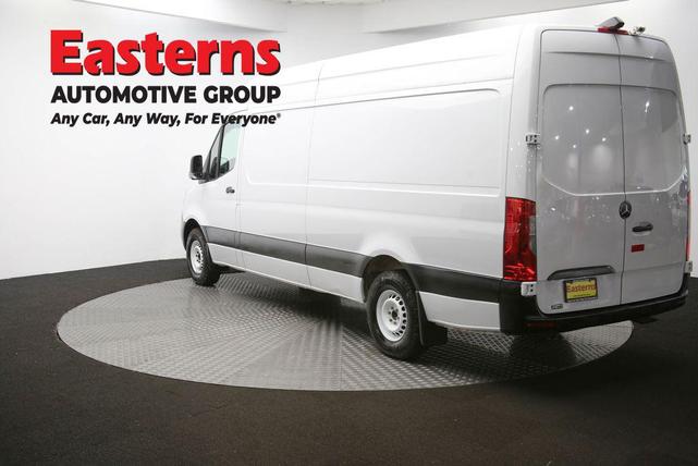 Photo of 2020 White Mercedes-Benz Sprinter 2500