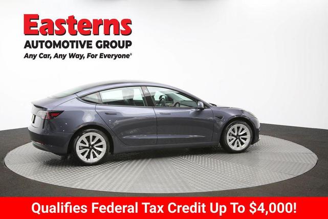 Photo of 2021 Gray Tesla Model 3