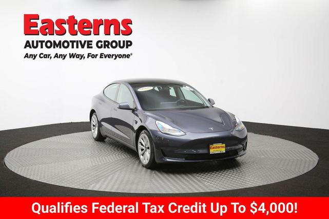 Photo of 2021 Gray Tesla Model 3