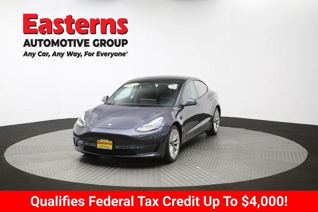 Photo of 2021 Gray Tesla Model 3
