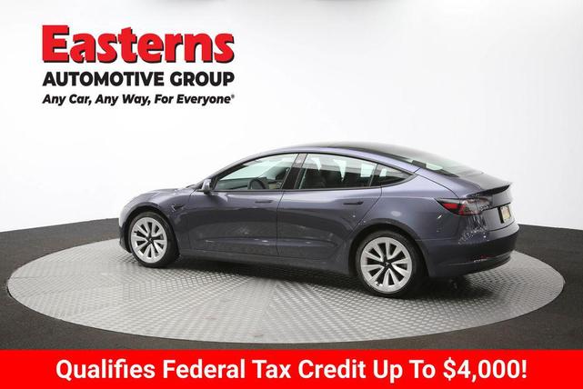 Photo of 2021 Gray Tesla Model 3