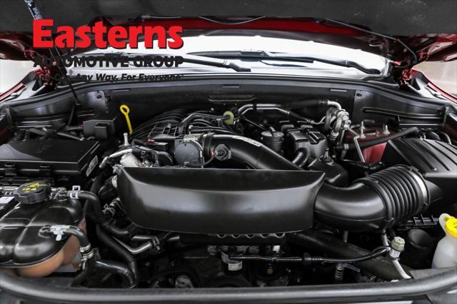 Photo of 2023 Octane Red Pearlcoat Dodge Durango
