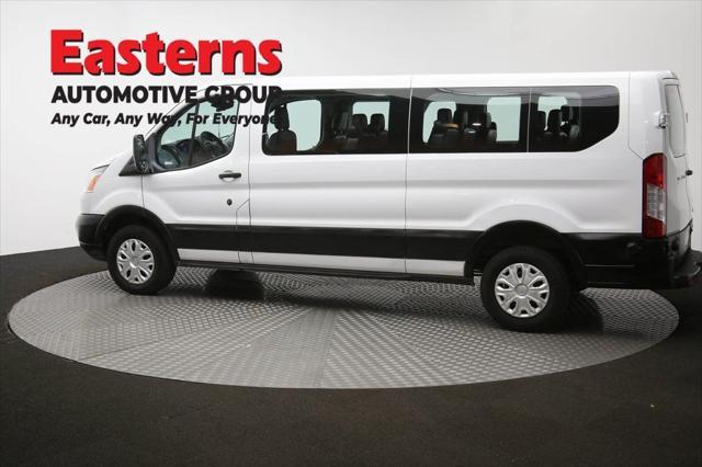 Photo of 2019 Oxford White Ford Transit-350