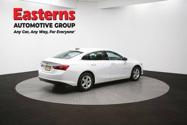 Photo of 2023 Summit White Chevrolet Malibu
