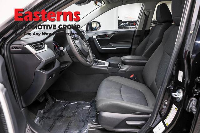 Photo of 2024 Midnight Black Metallic Toyota RAV4