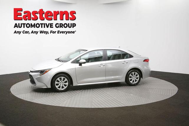 Photo of 2022 Classic Silver Metallic Toyota Corolla