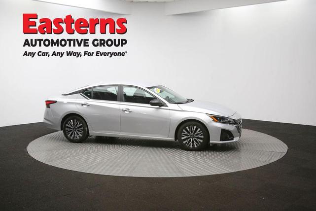 Photo of 2024 Brilliant Silver Metallic Nissan Altima