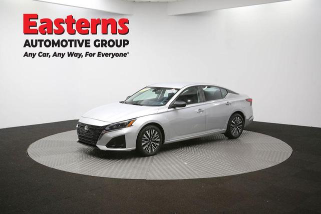 Photo of 2024 Brilliant Silver Metallic Nissan Altima