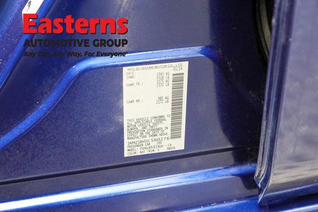 Photo of 2025 Deep Blue Pearl Nissan Leaf