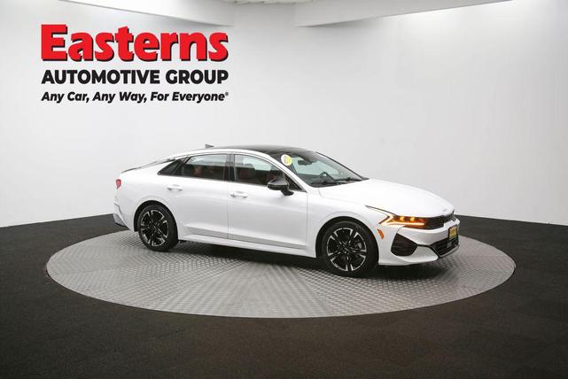 Photo of 2023 Glacial White Pearl Kia K5