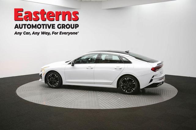 Photo of 2023 Glacial White Pearl Kia K5