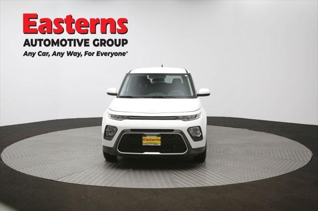 Photo of 2022 Snow White Pearl Kia Soul